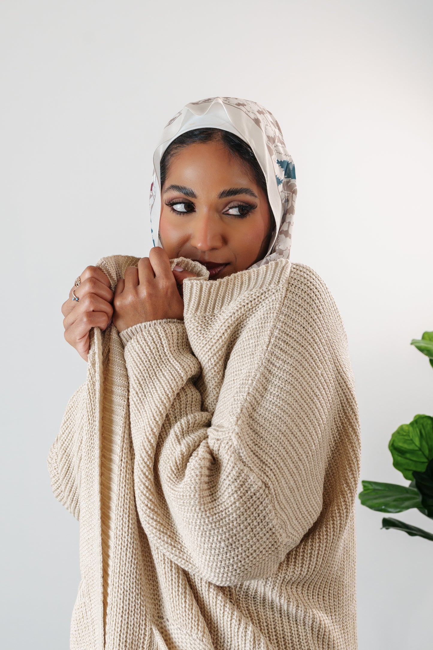 Long cardigan with pockets