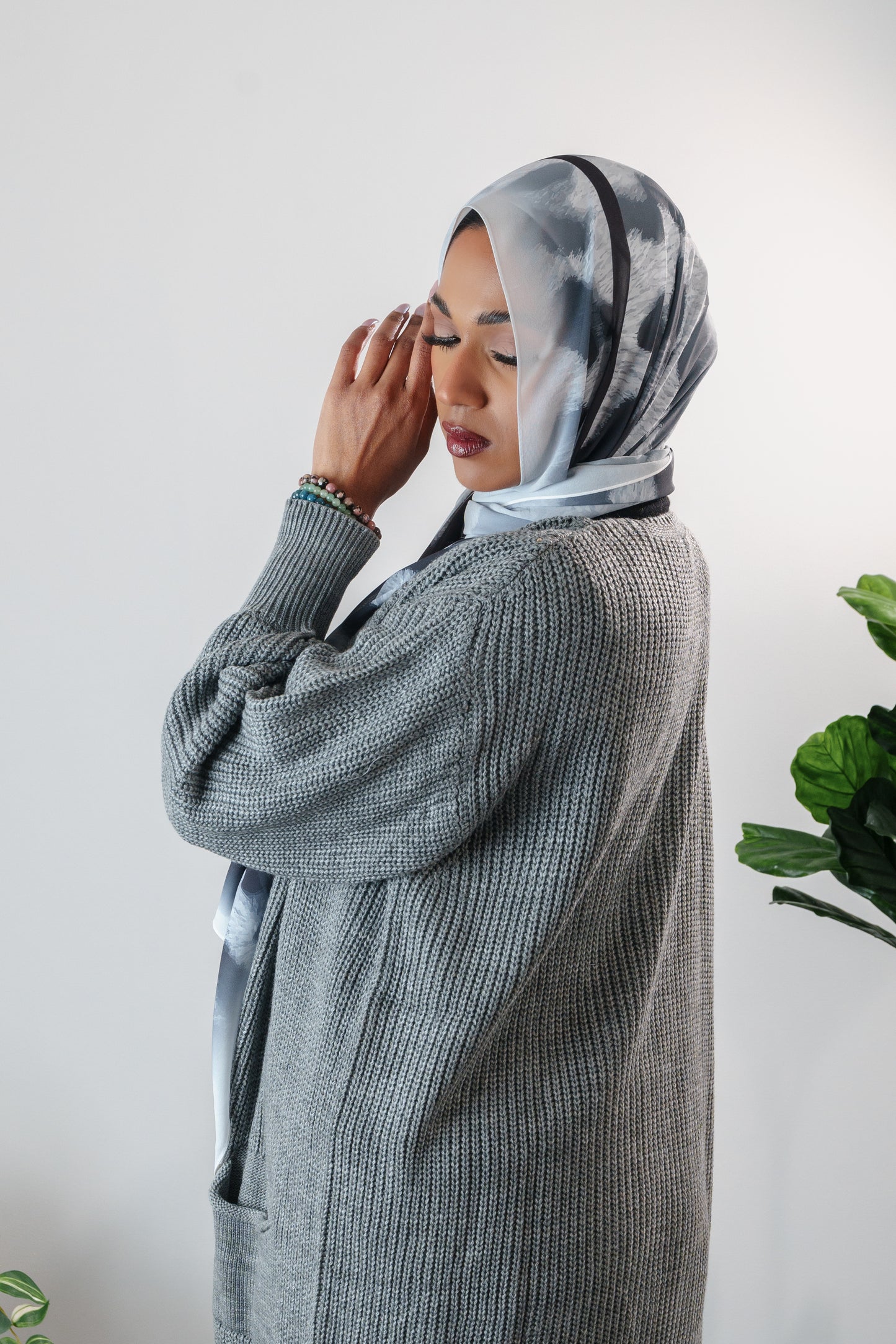 Long cardigan with pockets