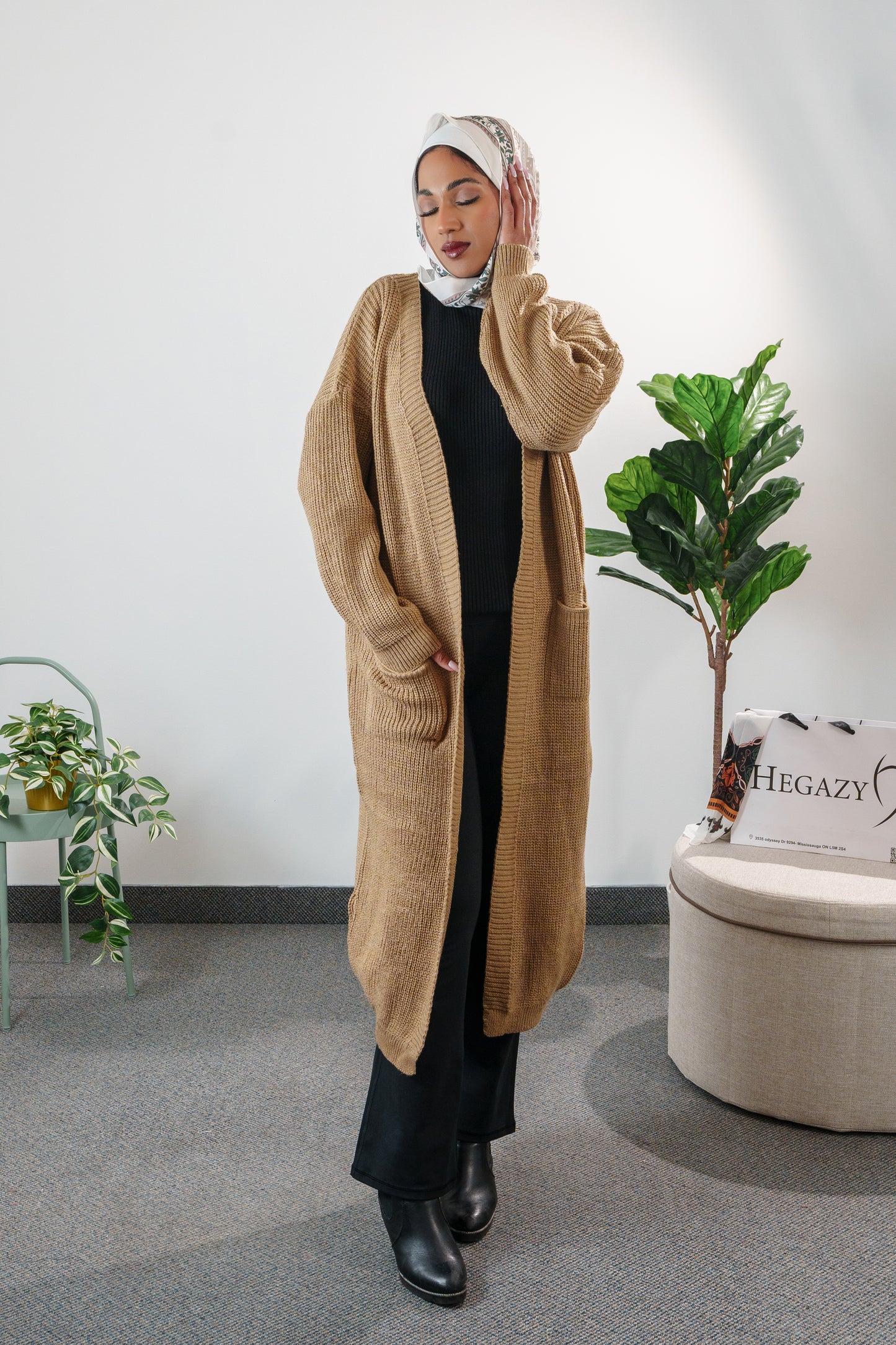 Long cardigan with pockets