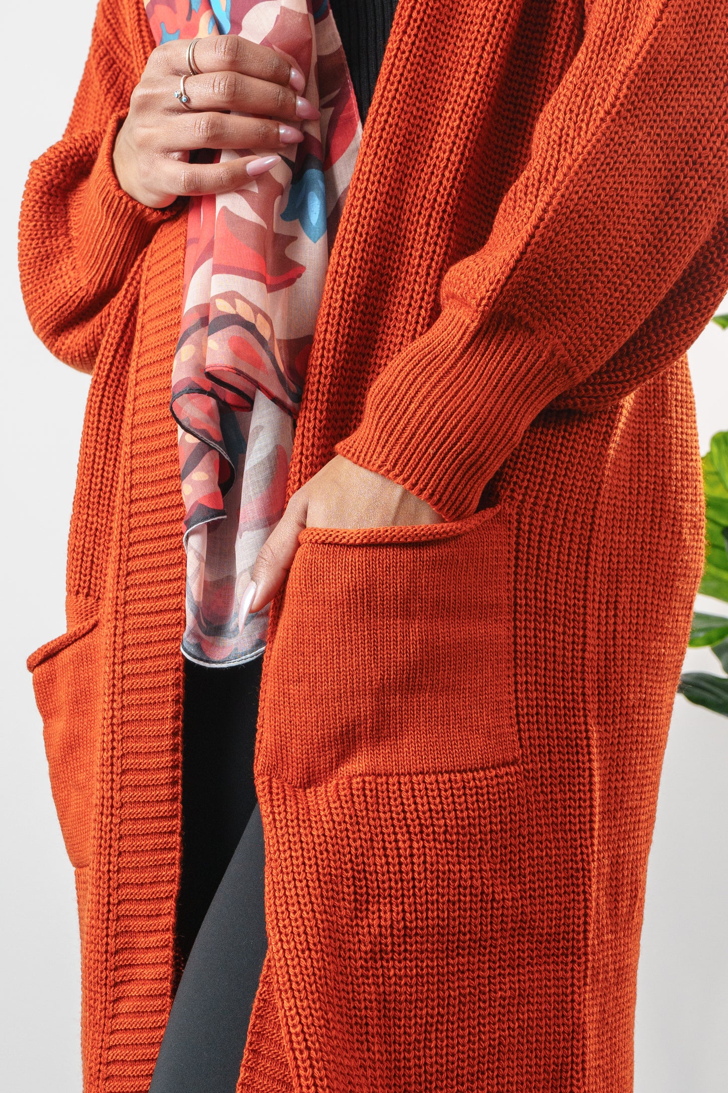 Long cardigan with pockets