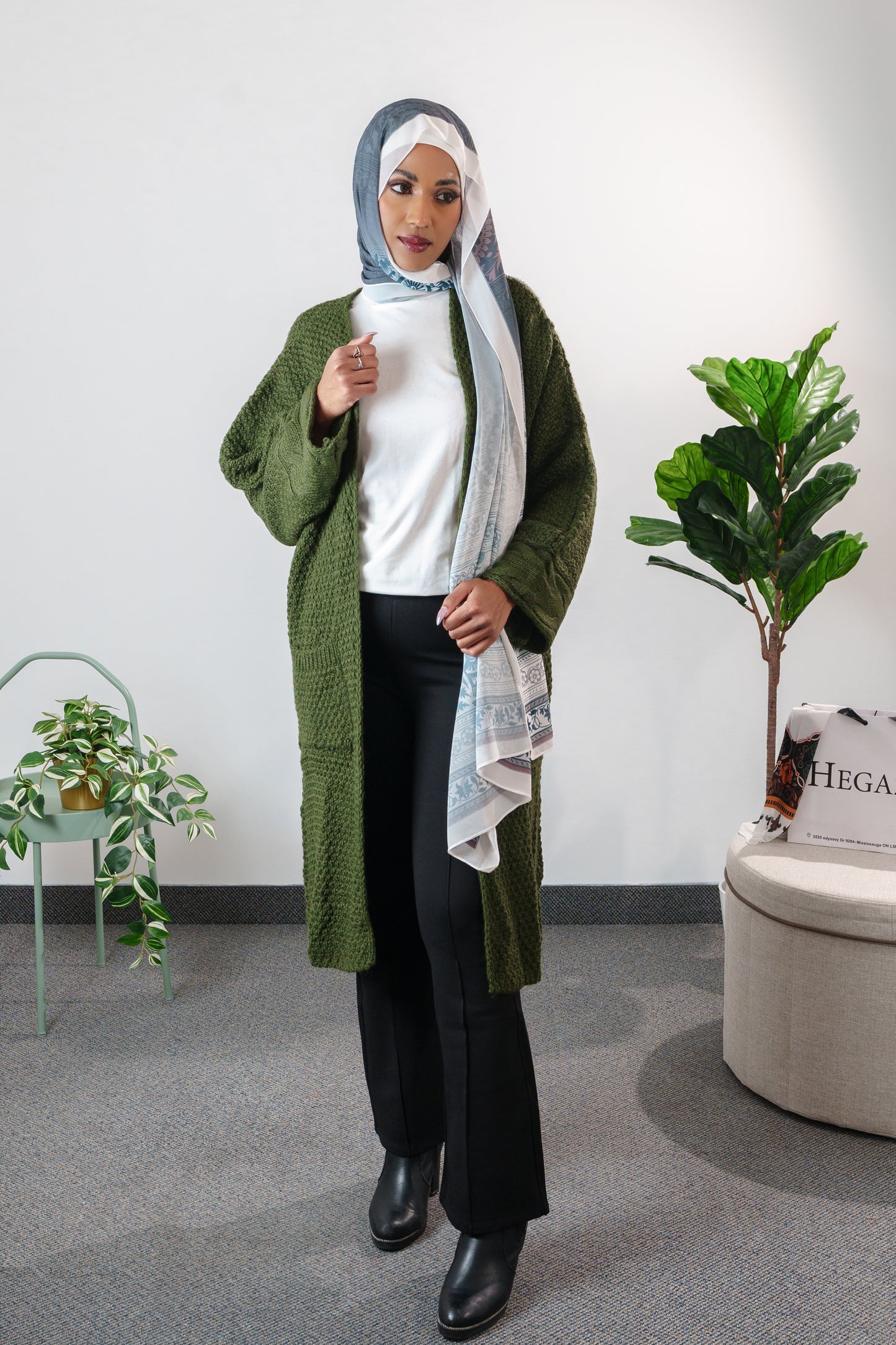 Long cardigan with pockets