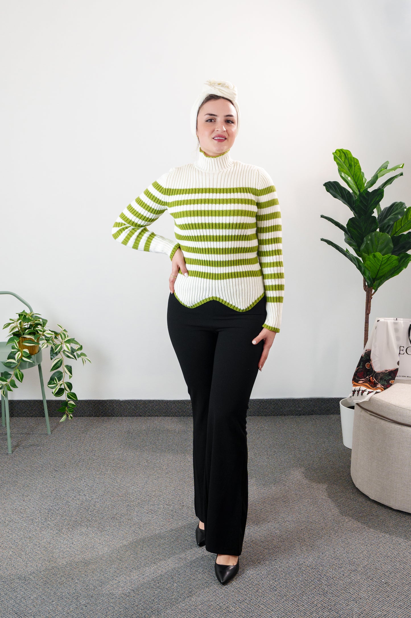 Col roulé avec coupe en V