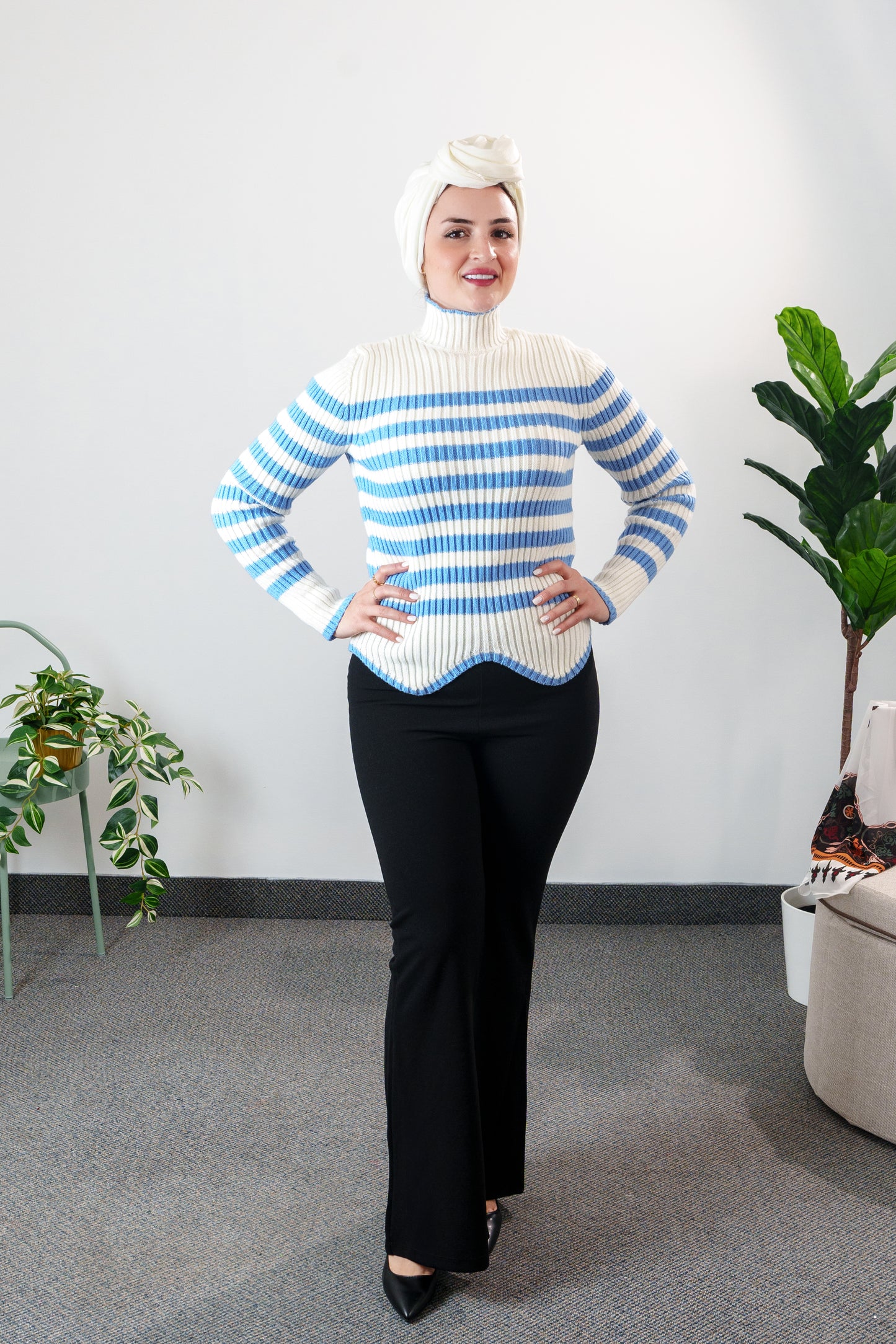 Col roulé avec coupe en V