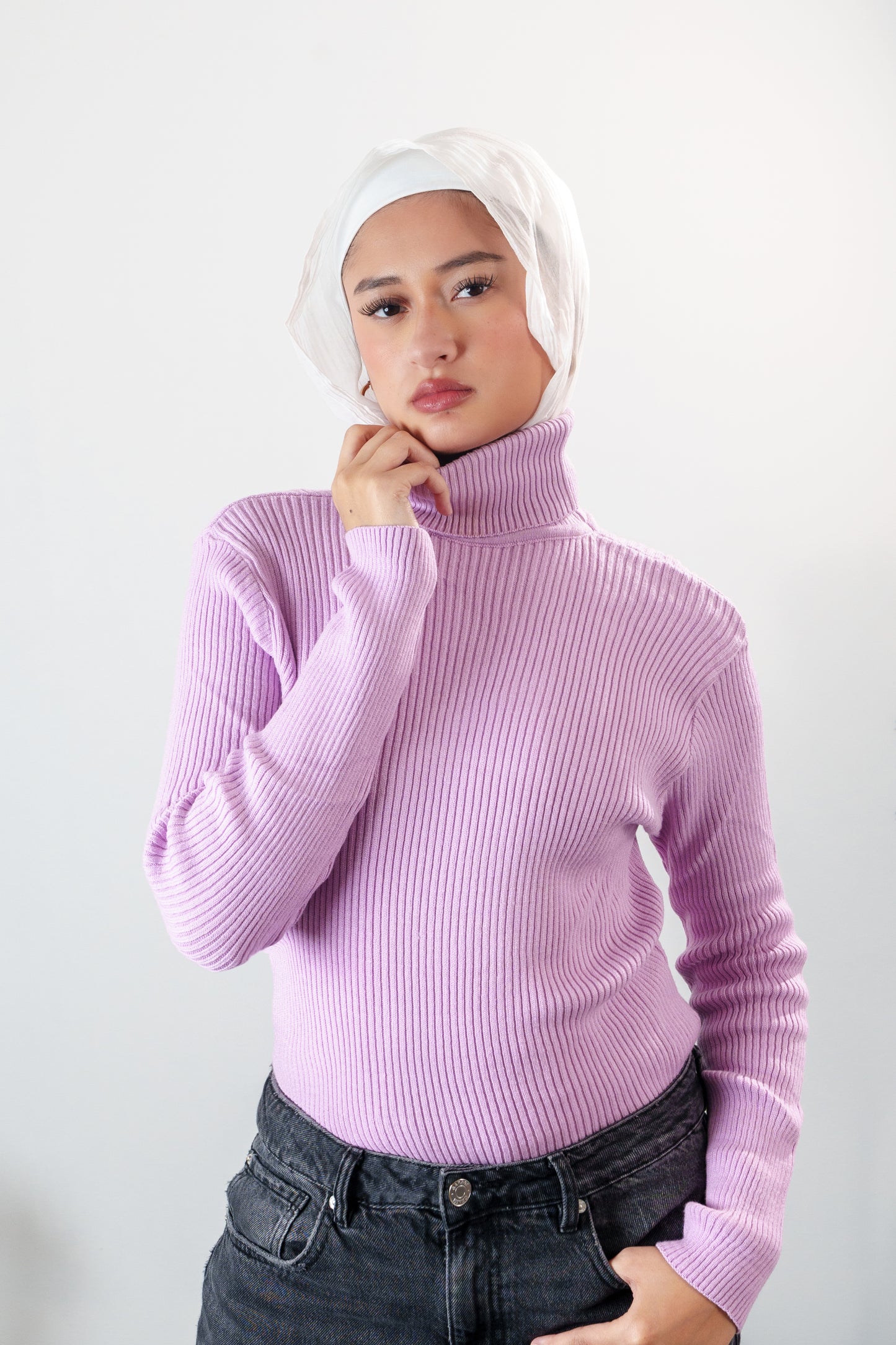 Pull uni à col roulé