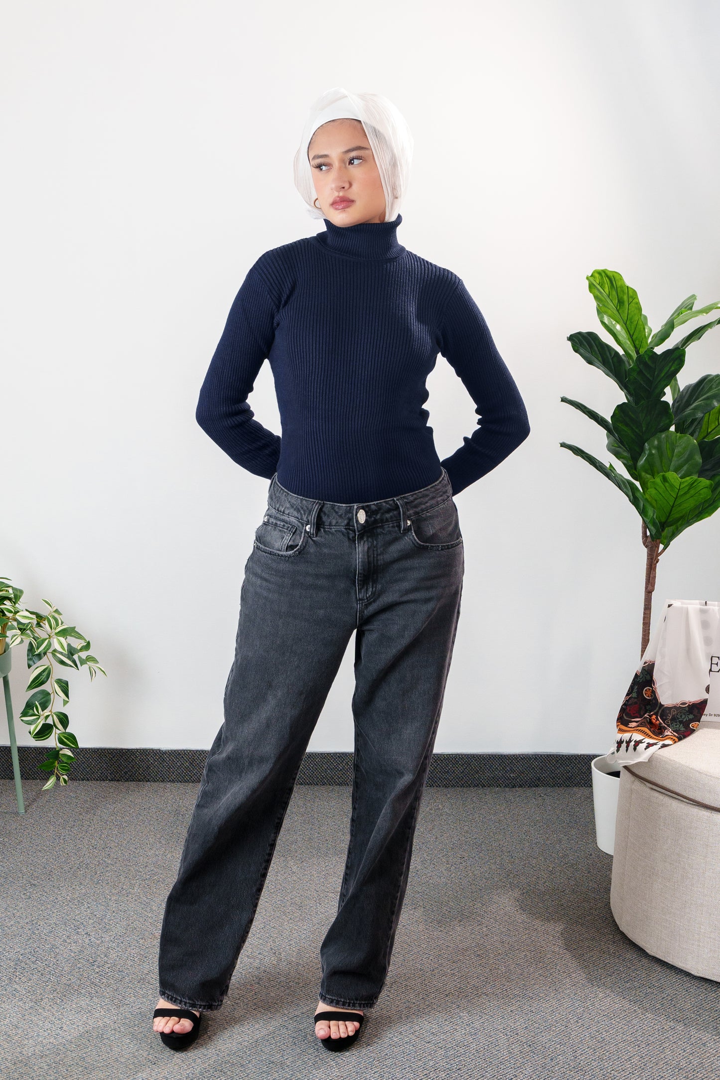 Pull uni à col roulé