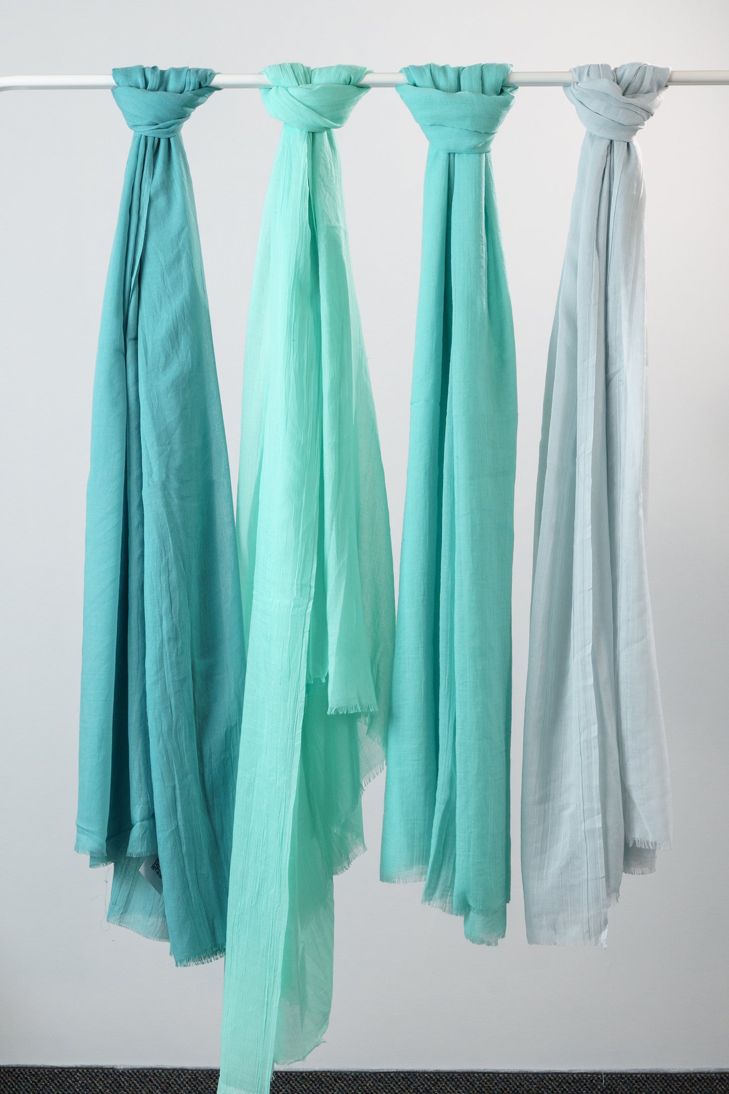Women's Aqua Breeze Shash Scarf