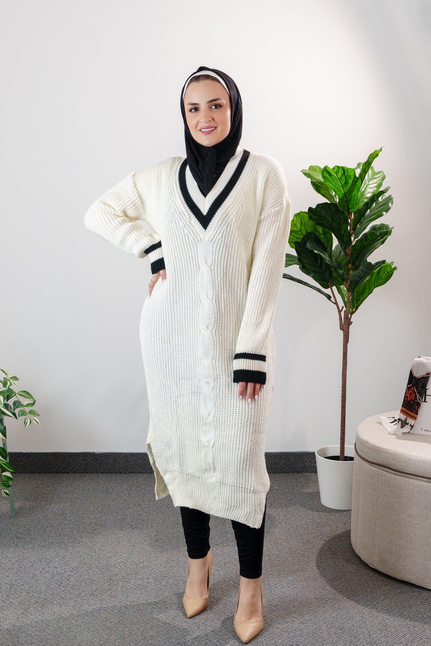 Women's Oversized Knit Cardigan with Contrast Stripes