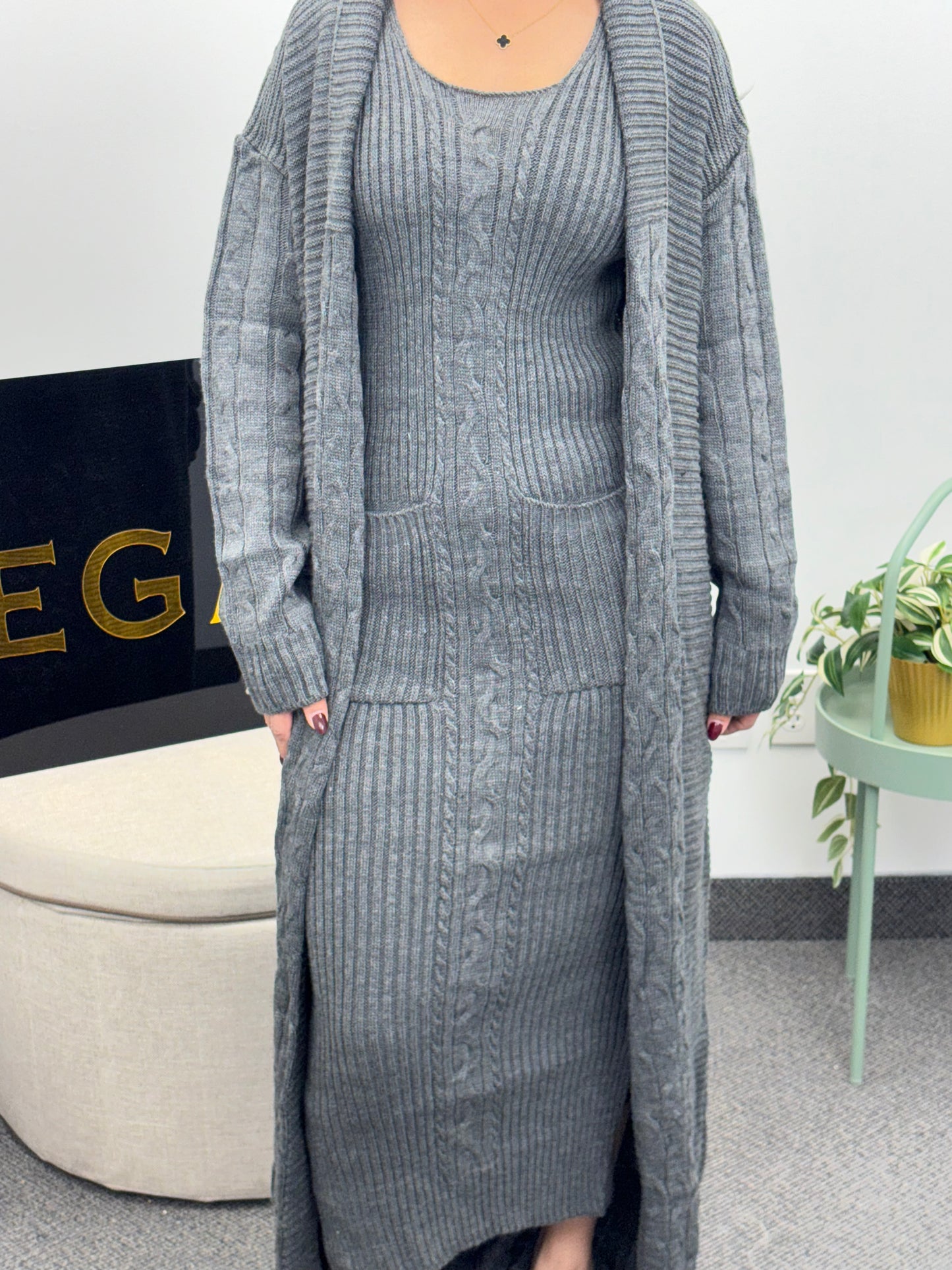 Set 00162 knitwear long jacket + cut dress