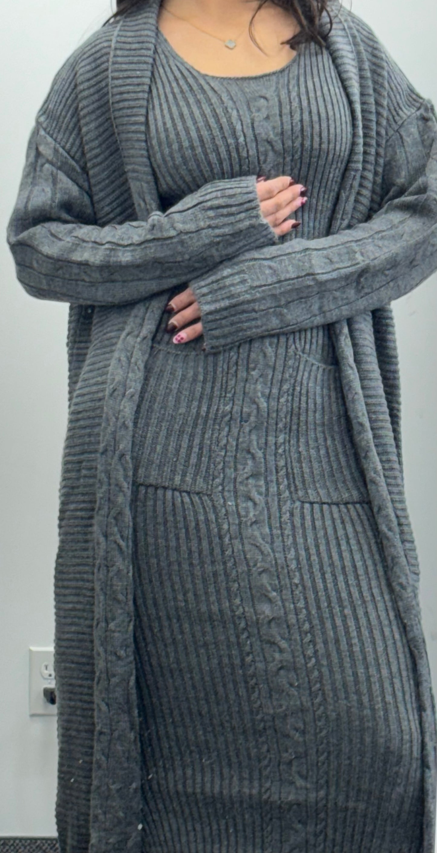 Set 00162 knitwear long jacket + cut dress