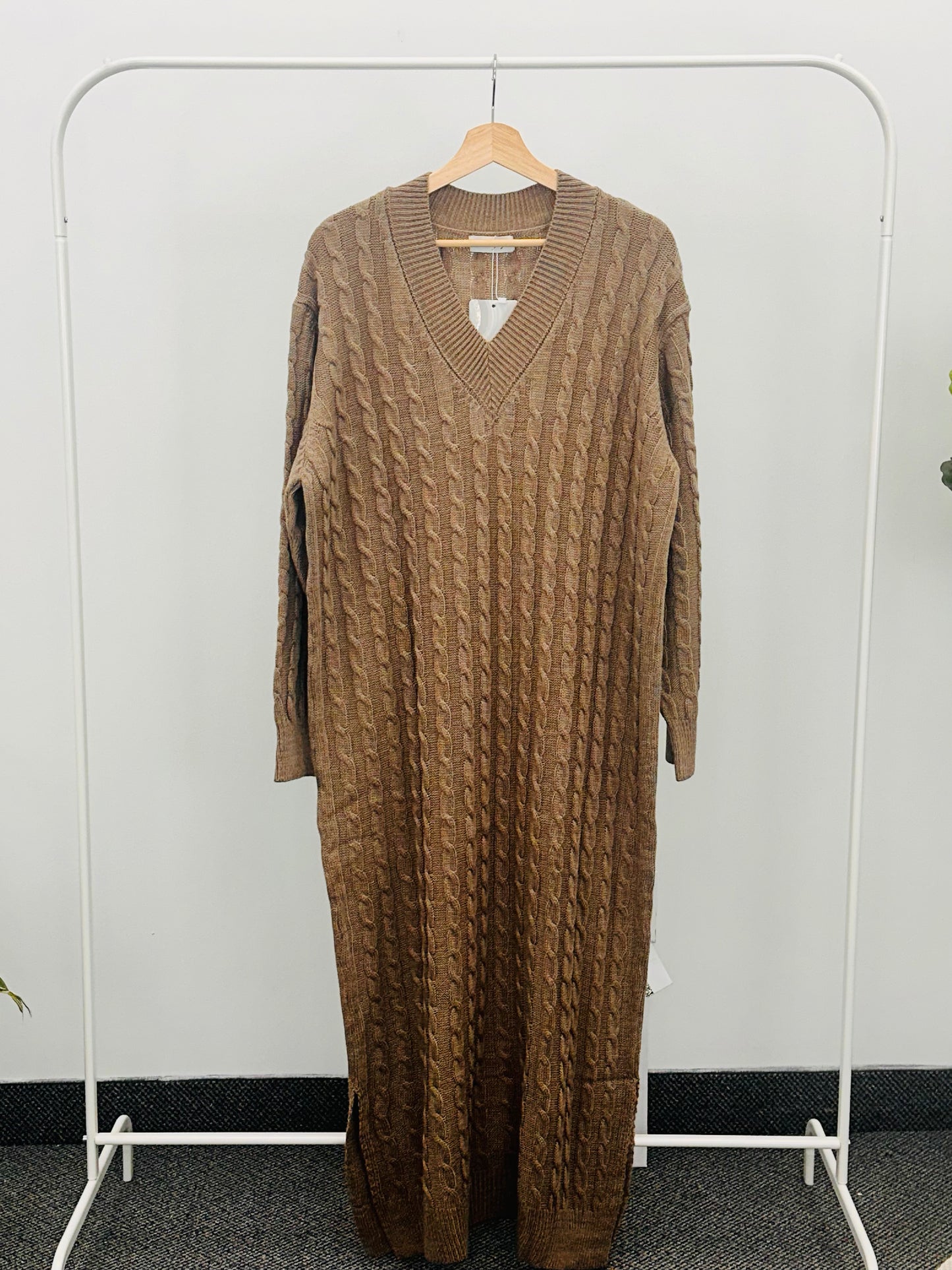 Long dress 00156 knitwear v collar