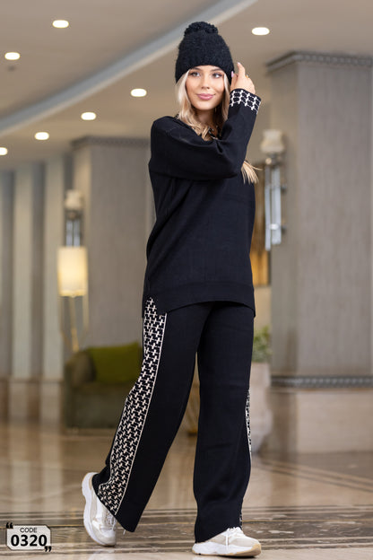 Elegant Pattern Lounge Set