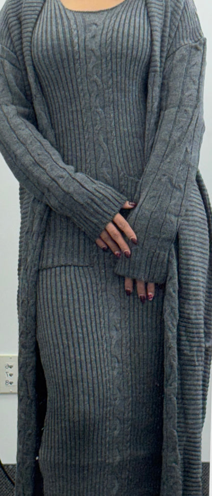Set 00162 knitwear long jacket + cut dress
