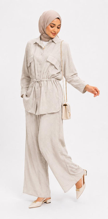 Utility two pocket set