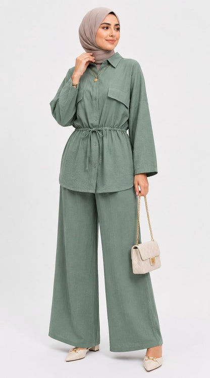 Utility two pocket set