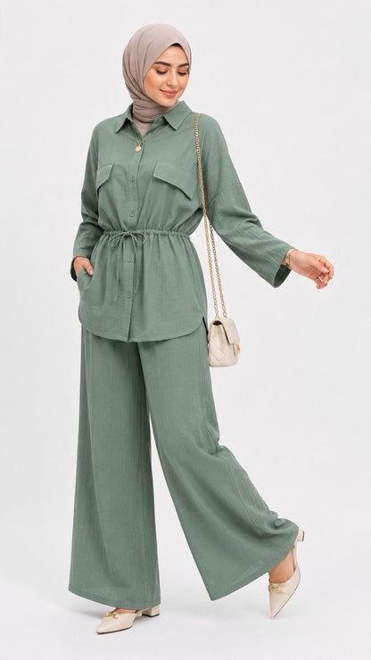 Utility two pocket set